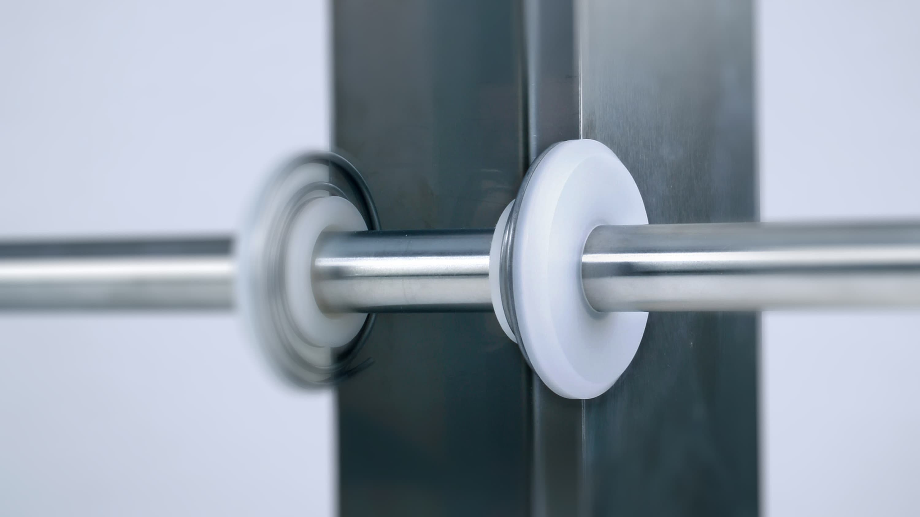 CleanShut as a wall and ceiling feed-through in a schematic application